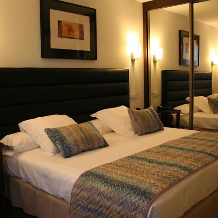 Hotel Villa Rosario Ii, Edificio Moderno Ribadesella Ngoại thất bức ảnh