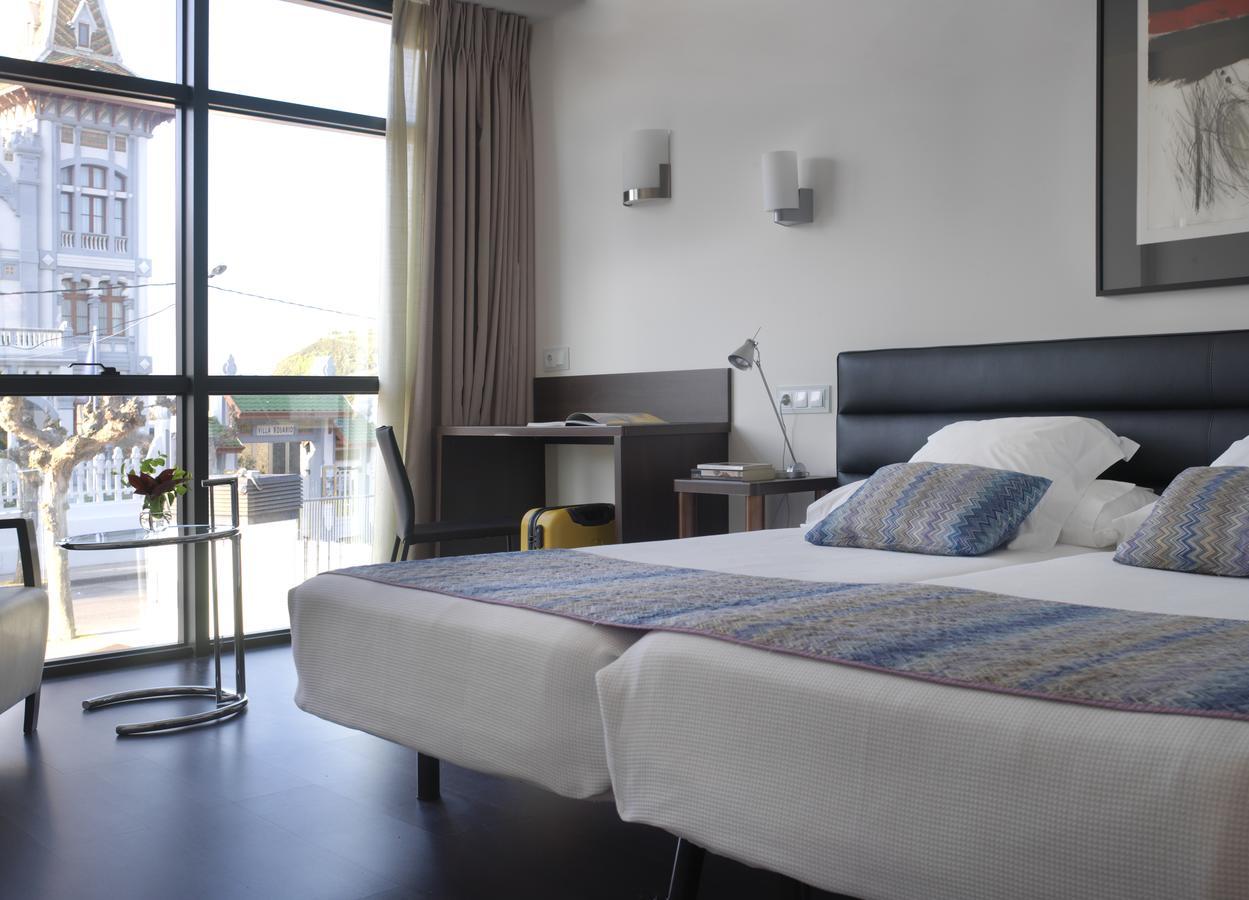Hotel Villa Rosario Ii, Edificio Moderno Ribadesella Ngoại thất bức ảnh