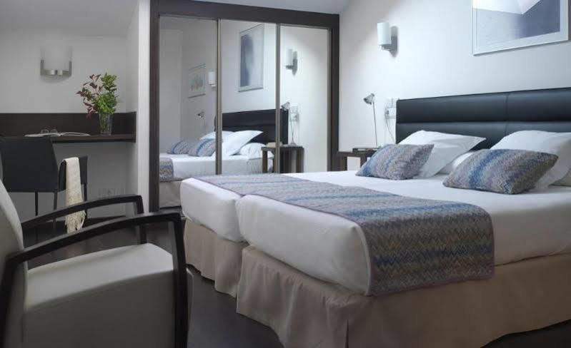 Hotel Villa Rosario Ii, Edificio Moderno Ribadesella Ngoại thất bức ảnh