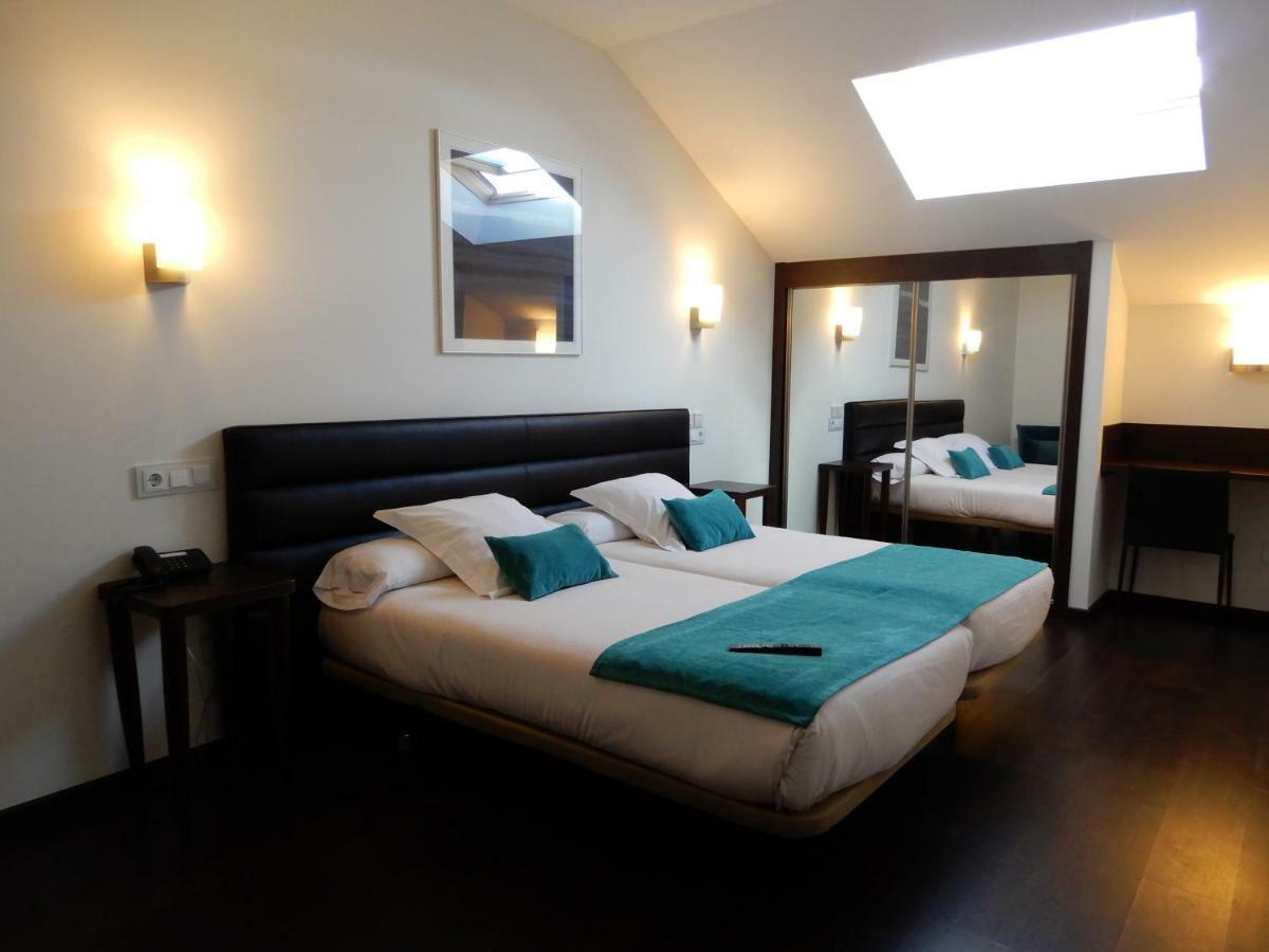Hotel Villa Rosario Ii, Edificio Moderno Ribadesella Ngoại thất bức ảnh